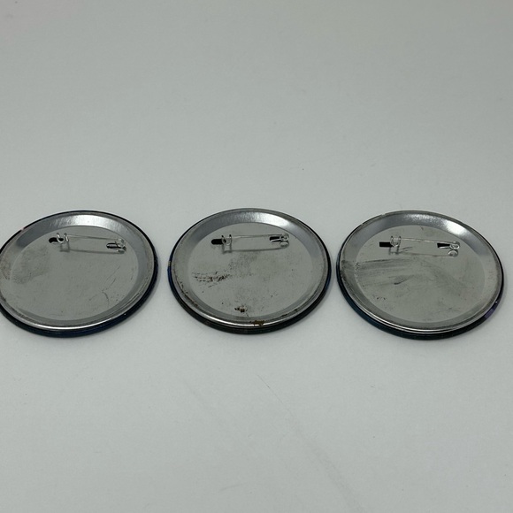 Lot of 3 STAR WARS 2006 Pins A NEW HOPE, EMPIRE STRIKES BACK, Return of the Jedi - Picture 2 of 3